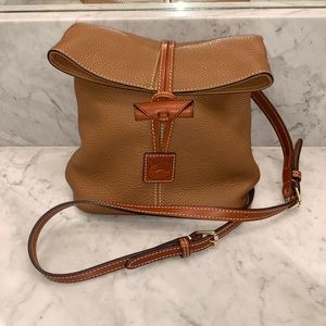 Dooney & Bourke tan crossbody bag